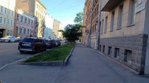 По улицам Санкт-Петербурга
