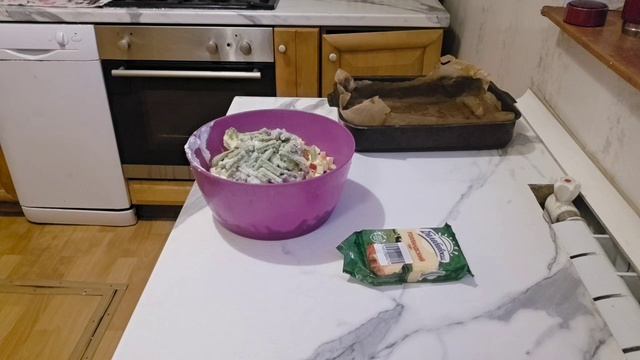 фкусная минутка- салат с кускусом,  белковая закипанка с немытым мясом