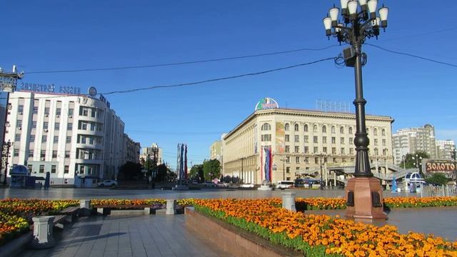ЦВЕТЫ НА ПЛОЩАДИ 26 августа 2016 г (Косграмбо 2004) (37) смотреть онлайн