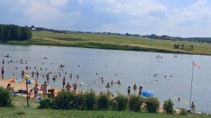 Приехали в райское место...охладить свои мозги...а то они закипают...