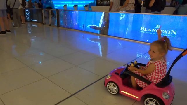 Настя едет в ОАЭ Дубай смотреть онлайн