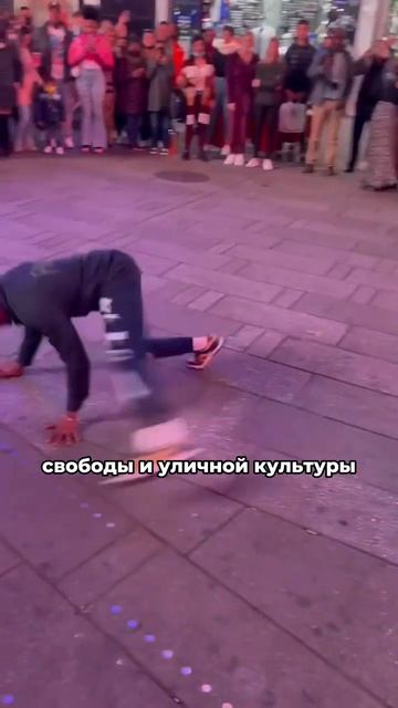 Худи. Кто придумал худи.  ВМЕРЧЕ #худи #история #одежда #юмор #мерч