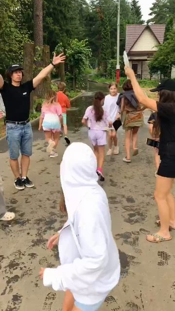 Бей посуду, я плачу...