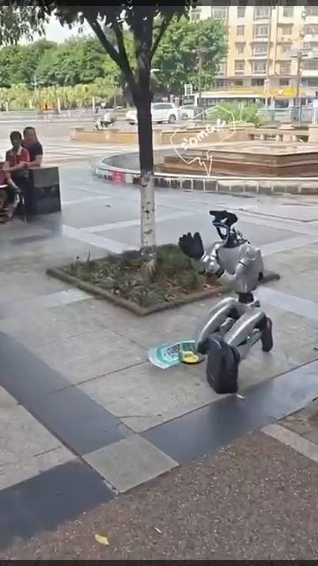 Даже тут людей заменяют