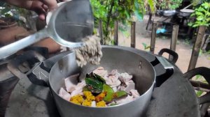 Простая деревенская кухня в дождливый день | Вкусная еда и спокойная жизнь
