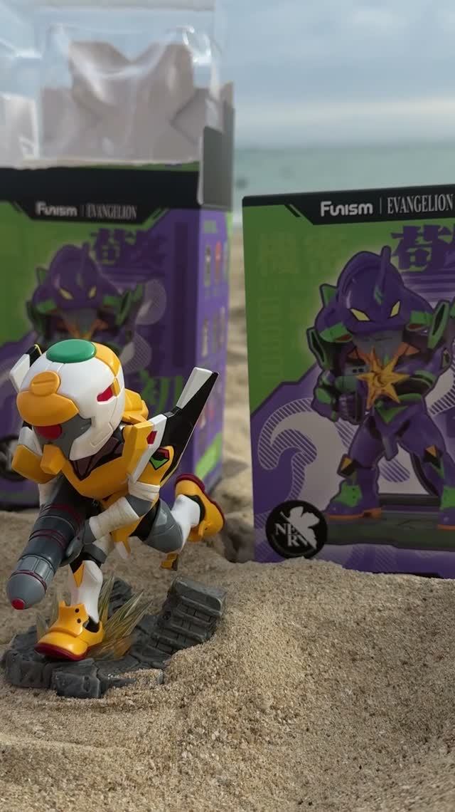 Распаковка фигурки по Evangelion