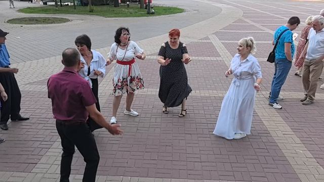Три лилии... 12.06.26... смотреть онлайн
