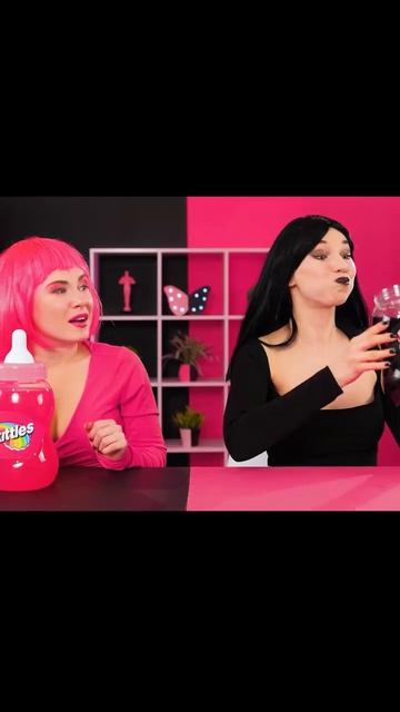 Бутылка Skittles против бутылки KitKat смотреть онлайн