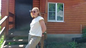 Привезли подарочки Аннушке