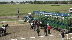СКАЧКИ «БОЛЬШОЙ ЛЕТНИЙ ПРИЗ»
