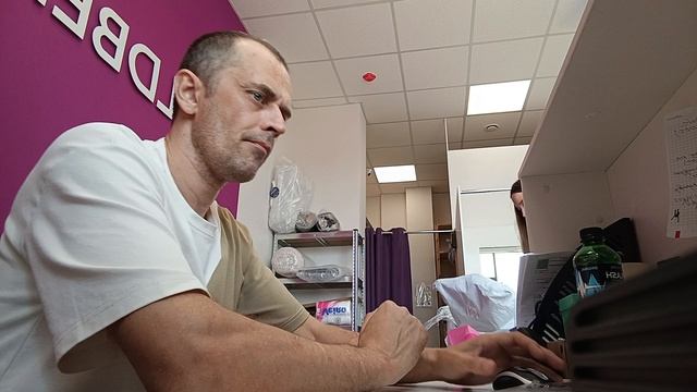 Работа с клиентом выдача и оплата Вайлдберриз
