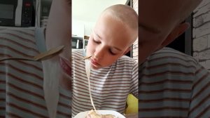Утрооо кхм кхм чтото в горле пересохло