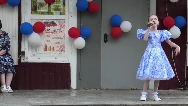 "Девочка-Россия" - Вера Городилова