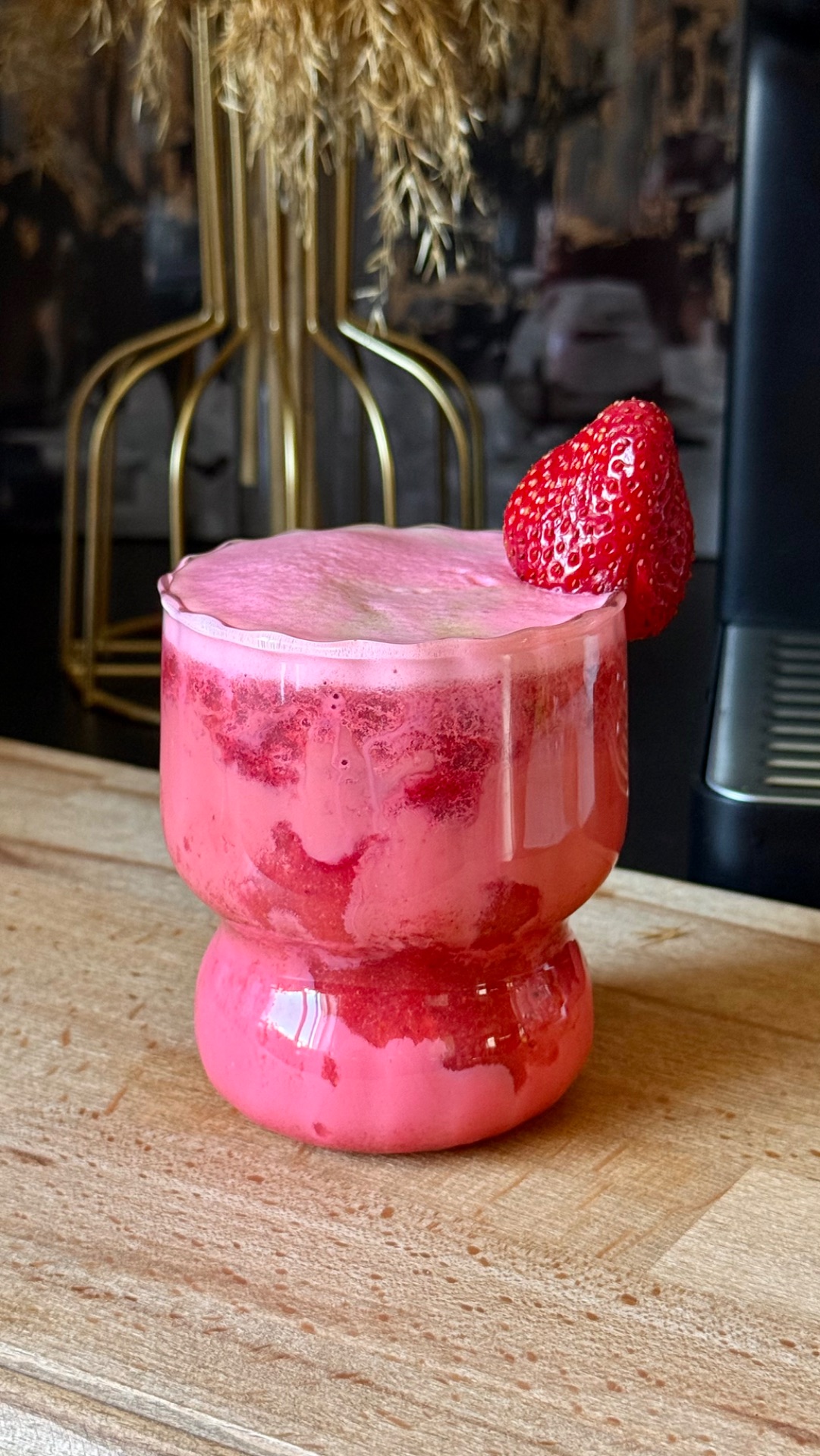 Клубничный Ice Latte 🍓☕️