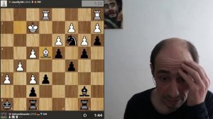 Он страстно бьет и напрыгивает
