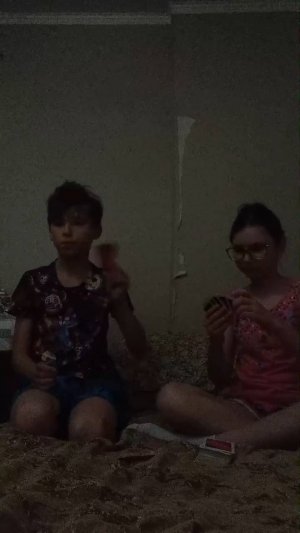 играем в карты ууно