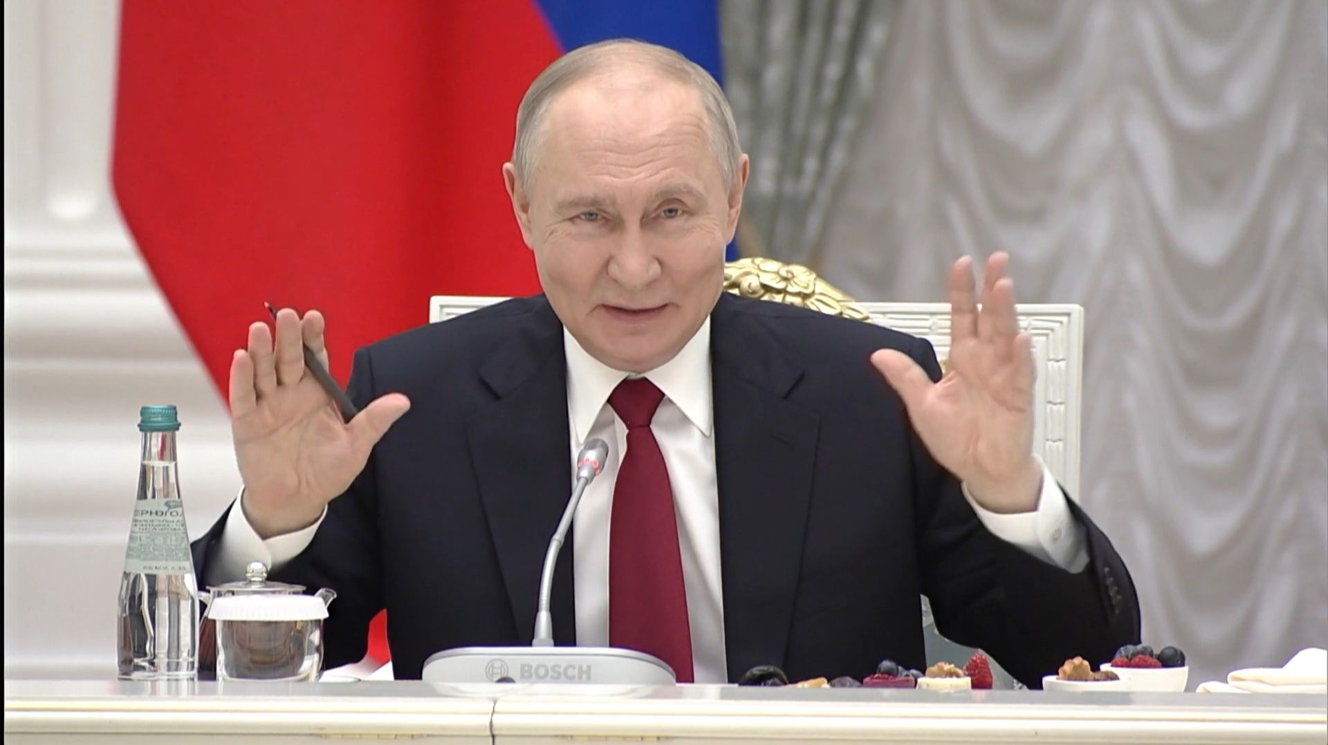«Дроны с ИИ уже в работе»: Путин раскрыл, чем Россия ответит на FPV нового поколения смотреть онлайн