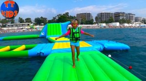 АКВАПАРК в открытом море и надувной батут на воде