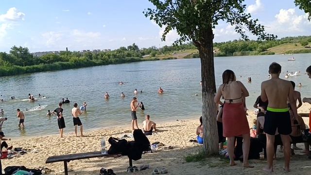 Жара купальный сезон в разгаре, ставок 20 лет РККА смотреть онлайн