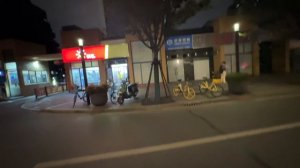 Гуляем по ночному Китаю интересный фонтан ⛲️
