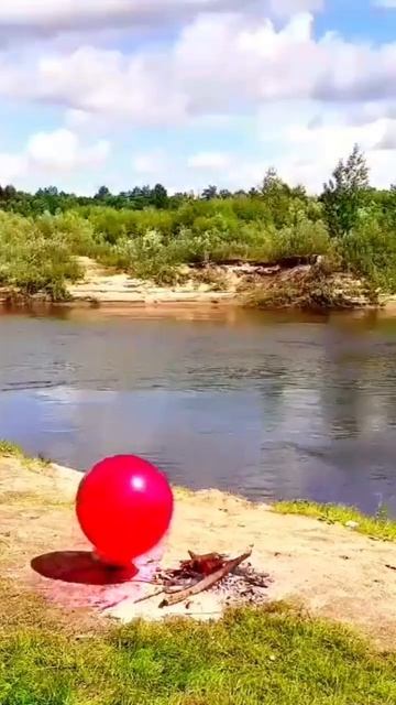 шарик взорвался