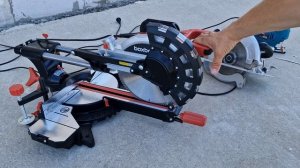 Торцовочная пила для обычной работы в доме нужна ли она и что можно с ней делать.