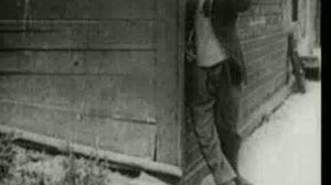 «Веселящий газ» (Laughing Gas, 1914) — Чарли Чаплин примеряет на себя роль помощника дантиста 🦷🎩