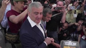 ЦИК Армении пересчитывает голоса перед обнародованием окончательных итогов выборов.