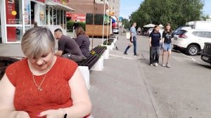 Добрый день! Поздравляю всех с Днем вязания на публике!!!