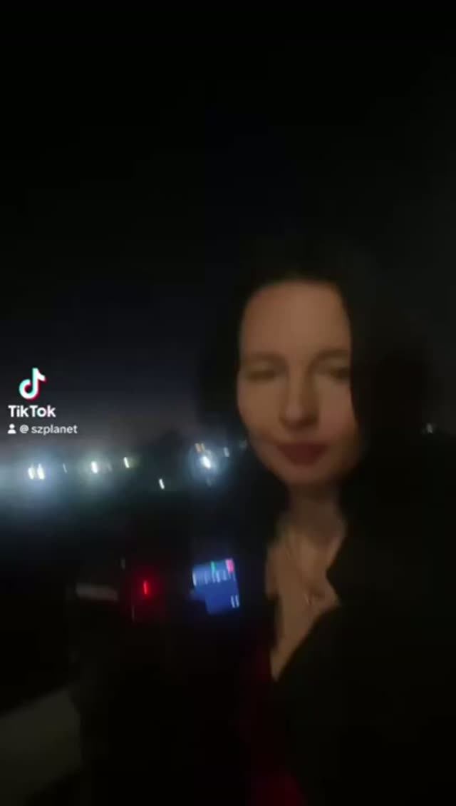 Стою на железнодорожном мосту с камерой и снимаю