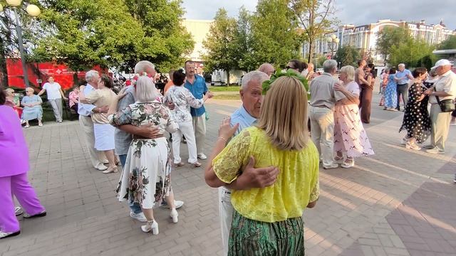 Пусть весь мир замрёт..... 13.06.26.