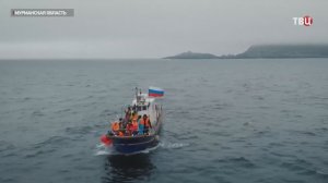 В Мурманской области спасают измождённого краснокнижного кита