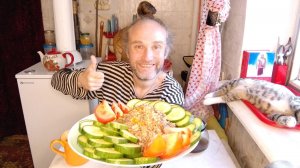 Обед с котями. К выходу готовьтесь заранее. Мукбанг. Обжор. Еда на камеру. Диета. Шизофрения.