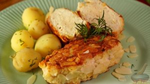 КУРИНЫЕ КОТЛЕТЫ В МИНДАЛЬНОЙ ПАНИРОВКЕ