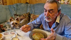 ГОТОВЛЮ ОБЕД. ПОЖАРИЛА ПОКУПНЫЕ КОТЛЕТЫ, ЧЕСТНЫЙ ОТЗЫВ.