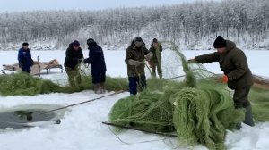 Мунха - зимняя традиционная подледная рыбалка /Архив/