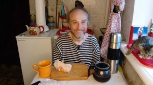 Завтрак с котями. Называется, сходил за хлебушком. Мукбанг. Обжор. Еда на камеру. Диета. Шизофрения.