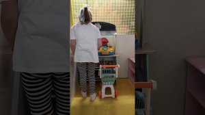 Игры с Полиной на детской площадке