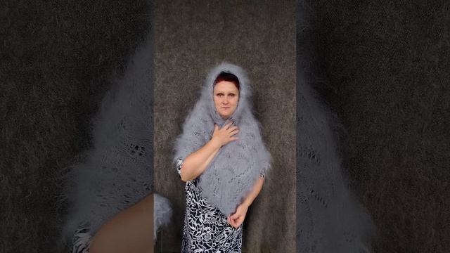89507716355 Пуховые, ажурные платочки цвета Голубая норка.