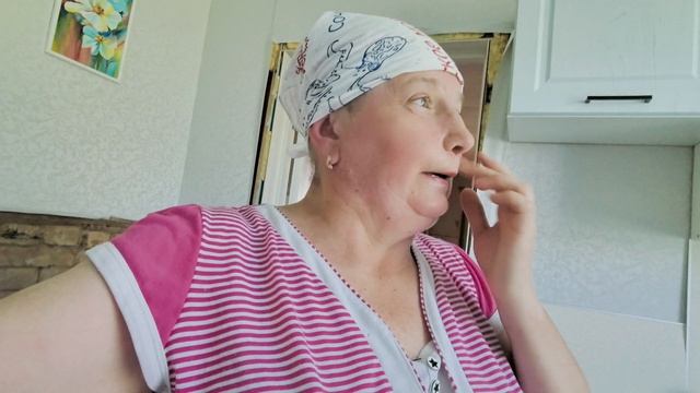 Приехали горожане. Сенокос. Накупались в речке.