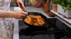 Секрет в этом соусе! Он делает курицу невероятно сочной и вкусной.