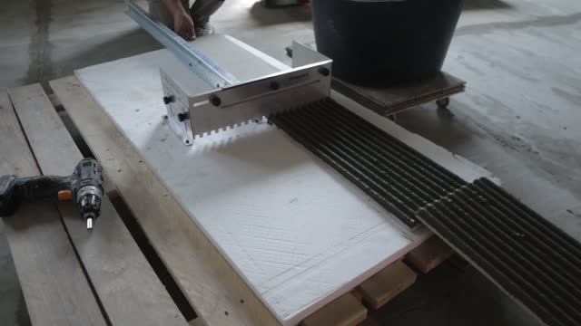 Монтаж керамогранита в разбежку весь процесс. #Ремонт#new #diy #топ смотреть онлайн
