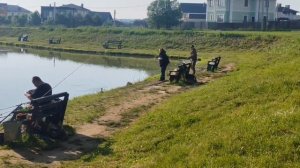 поимка карпа на малом водоёме