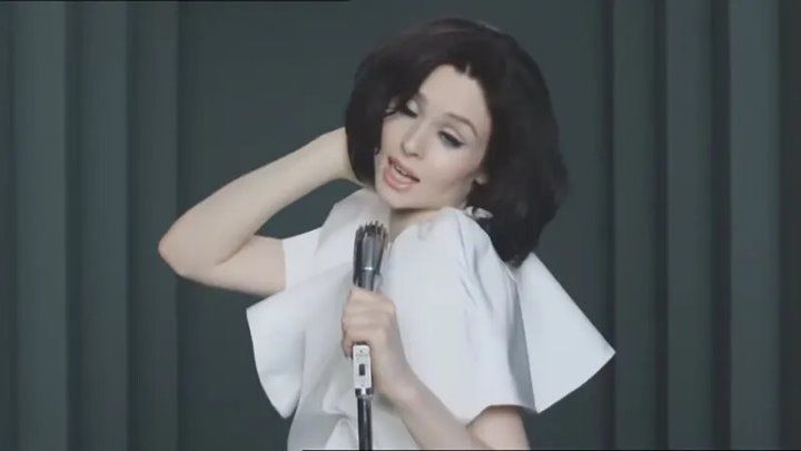 Sophie Ellis-Bextor - Heartbreak (Make Me a Dancer)...