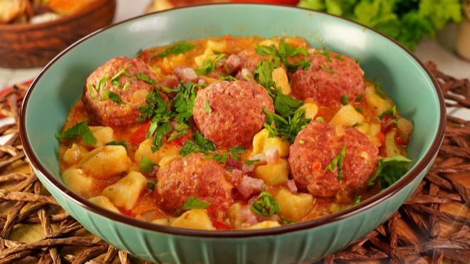 ФРИКАДЕЛЬКИ С ОВОЩАМИ И КЛЁЦКАМИ