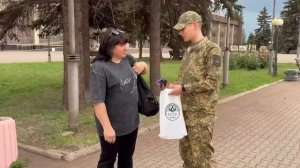 Бойцы «Центра» нарисовали флаг РФ на площади Красноармейска, обозначив солидарность города с национа