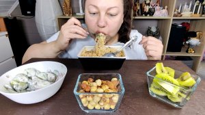 Мукбанг Лапша «Кимчи» , салат овощной со сметанкой)