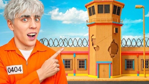 А4 побег из картонной тюрьмы!!! смотреть онлайн