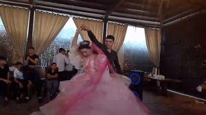 у видео запэндо ❤ шурман и алёночка🙈❤