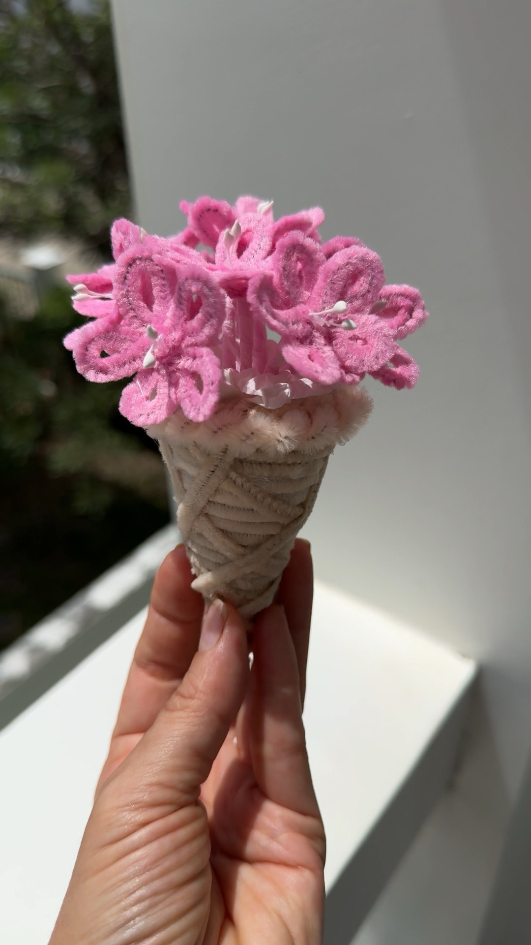 Милый букетик  из пушистой проволоки 🌸🌸🌸